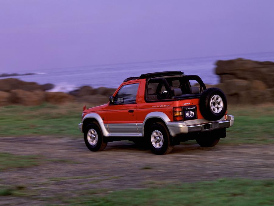  Mitsubishi Pajero Canvas Top II 1991 года  (фото 2 из 3)